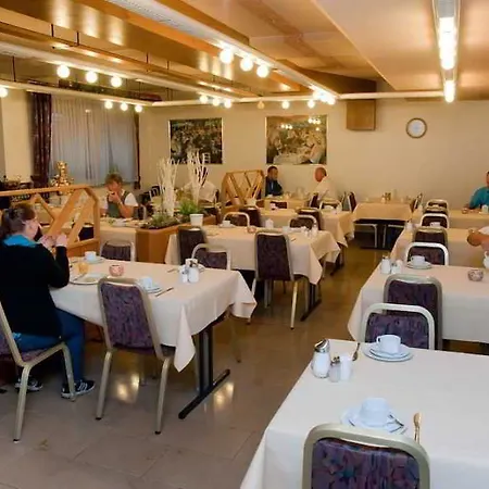 Europa 3*